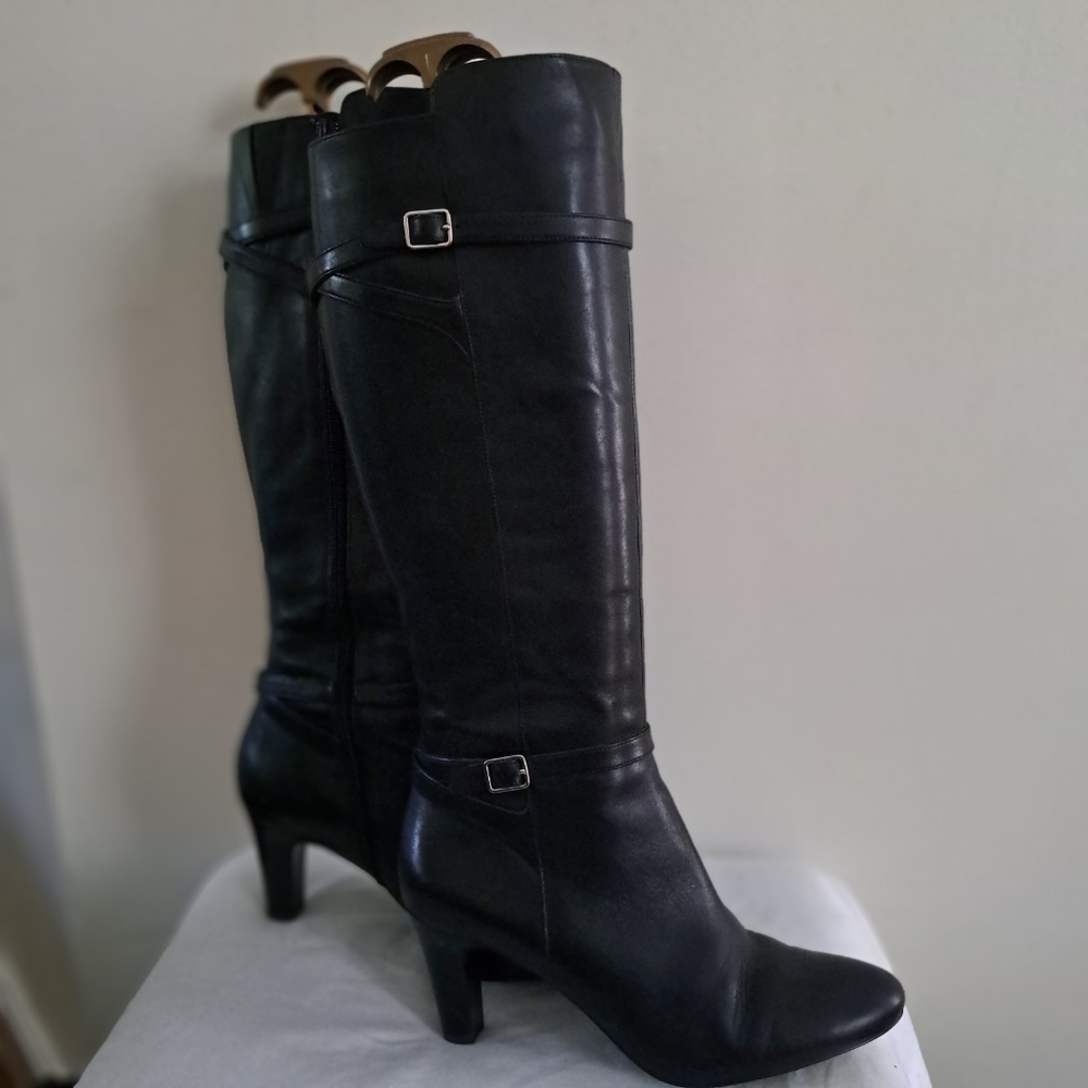 Ralph Lauren Black Leather Model Sandie Sz 10B 2.75" Heel Boots Silver Buckles